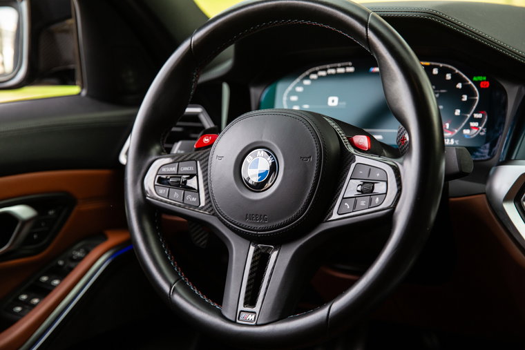 Vehicle Image 25