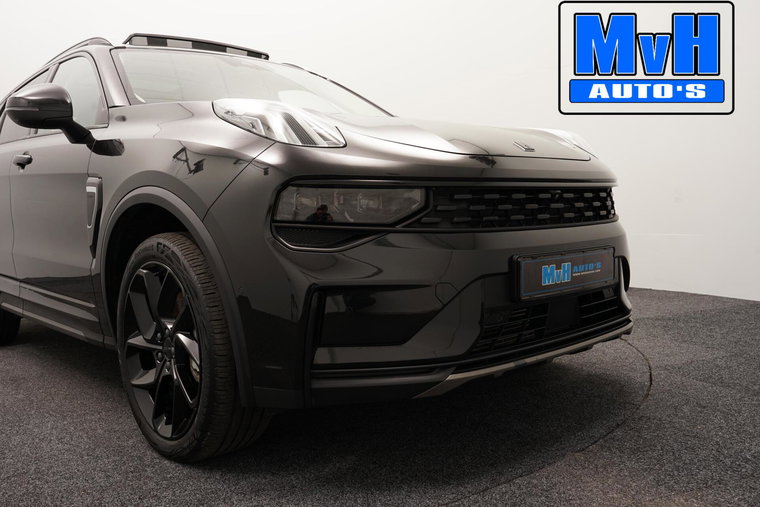 Vehicle Image 25