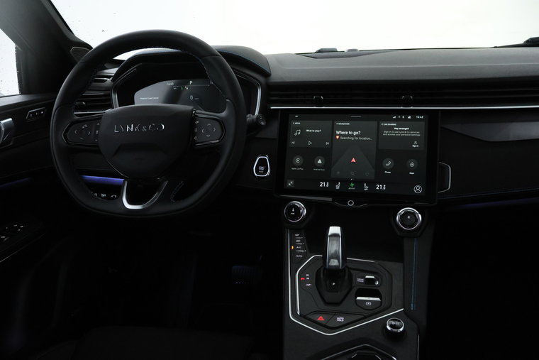 Vehicle Image 16