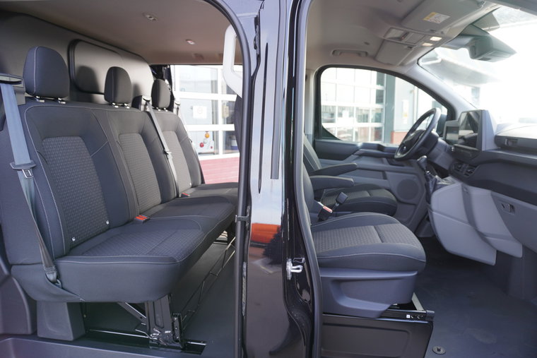 Vehicle Image 15