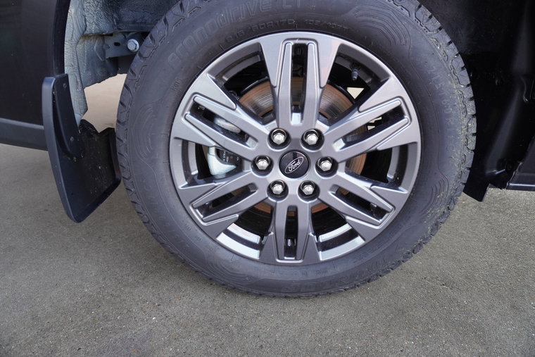 Vehicle Image 18