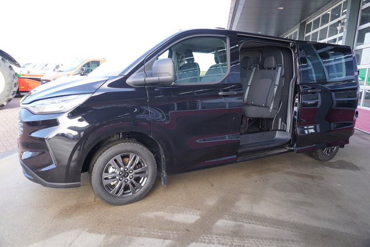 Vehicle Image 10