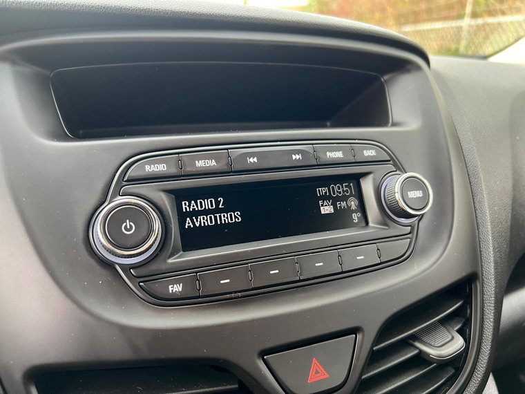 Vehicle Image 19