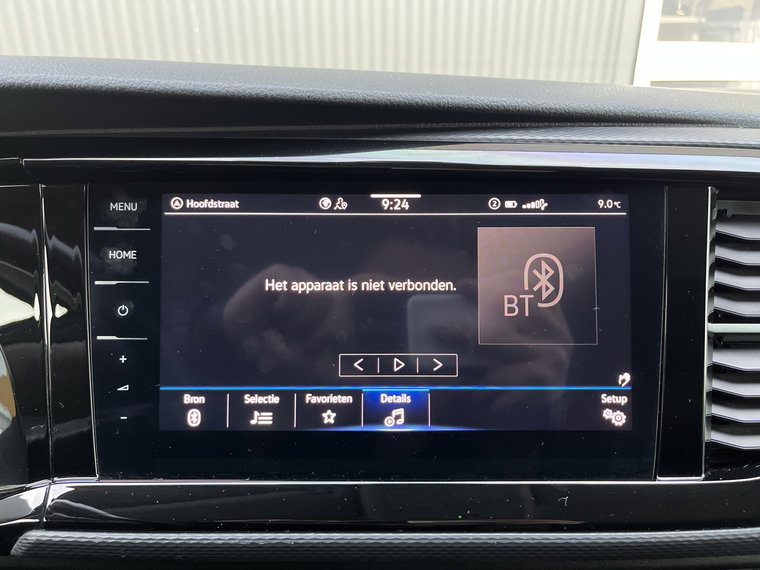 Vehicle Image 52