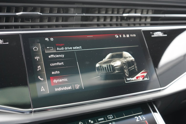 Vehicle Image 30
