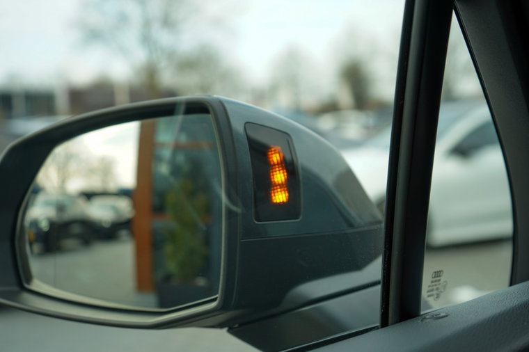 Vehicle Image 40
