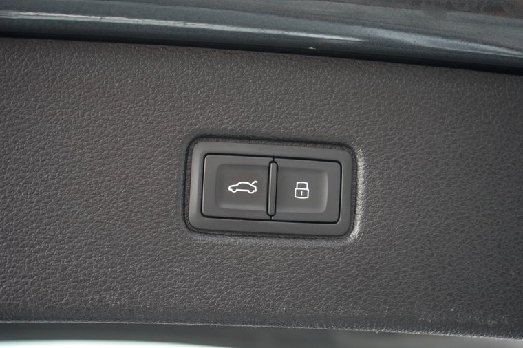 Vehicle Image 51