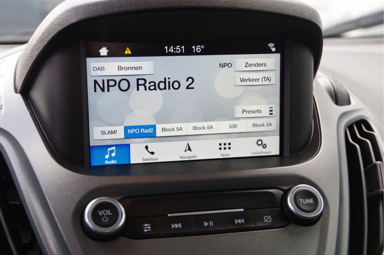 Vehicle Image 12