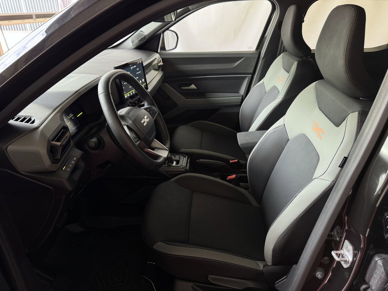 Vehicle Image 17