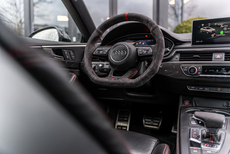 Vehicle Image 37