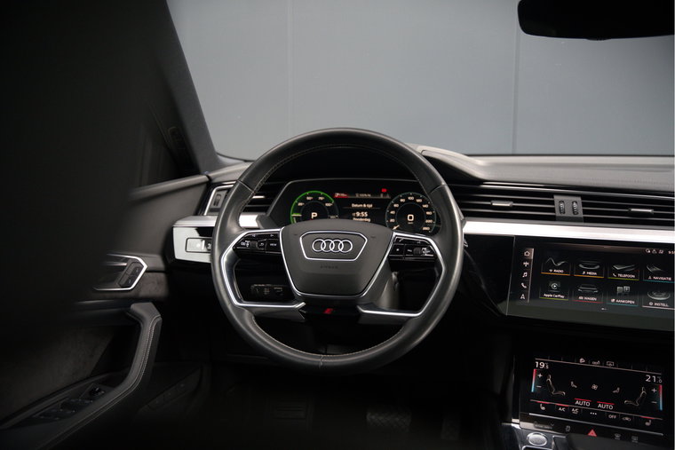 Vehicle Image 39