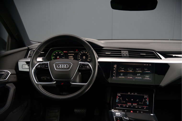 Vehicle Image 40