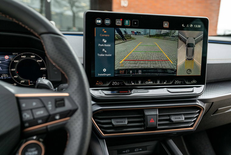 Vehicle Image 21