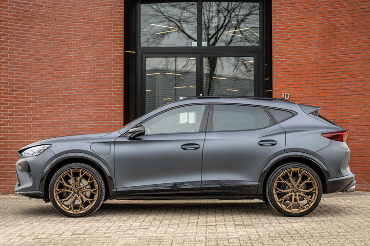Vehicle Image 6
