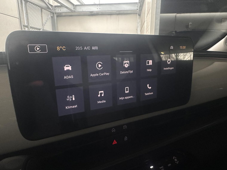 Vehicle Image 30