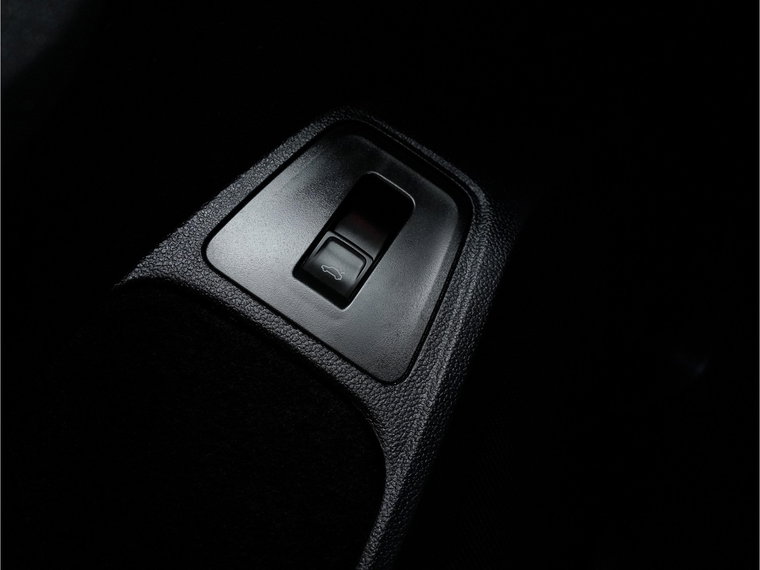 Vehicle Image 40