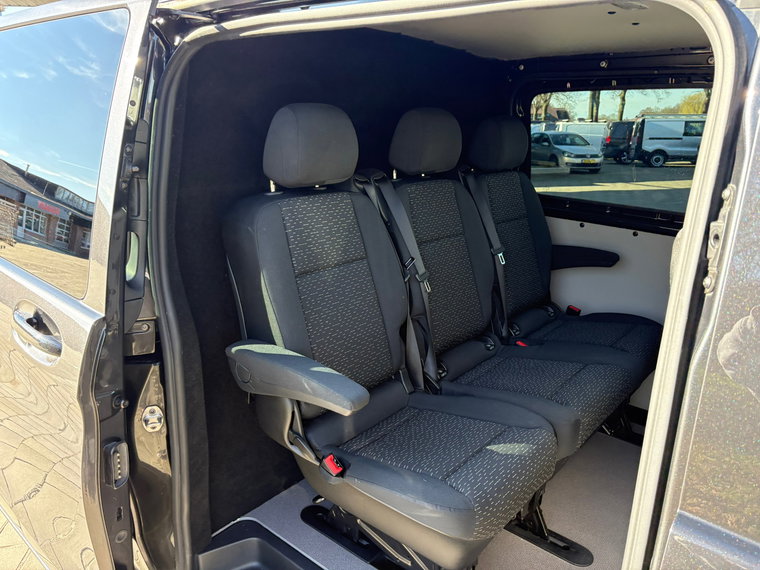 Vehicle Image 39