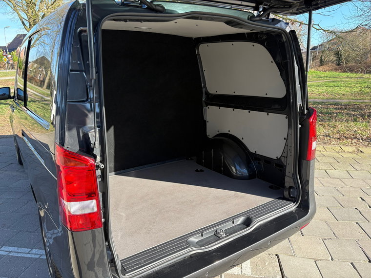 Vehicle Image 40