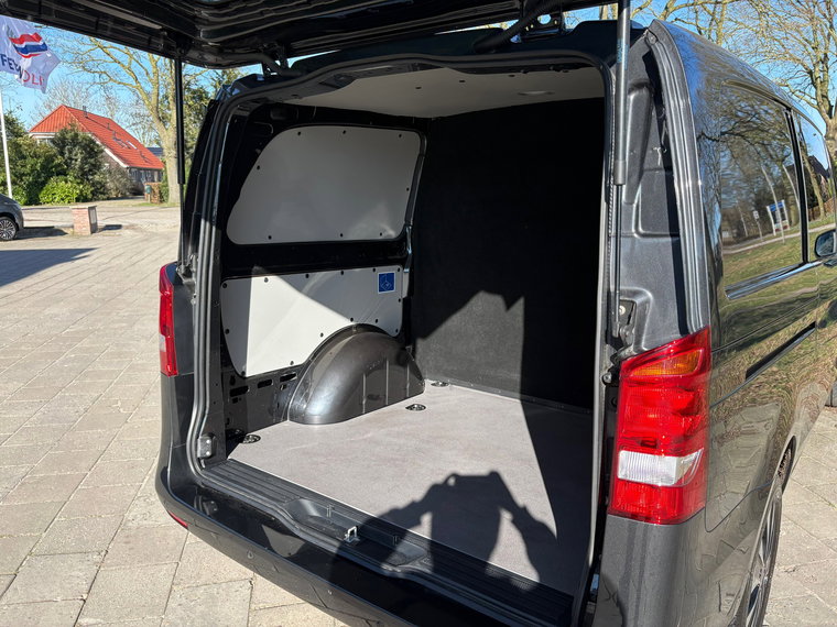 Vehicle Image 41