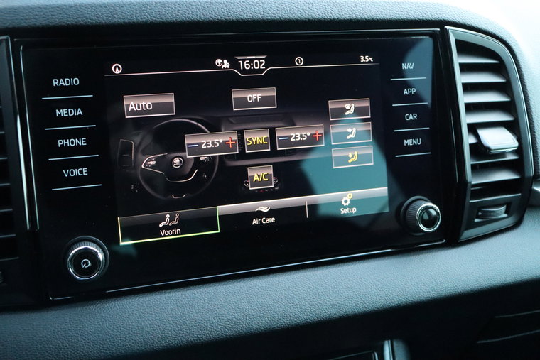Vehicle Image 23
