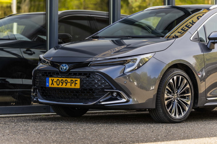 Vehicle Image 11