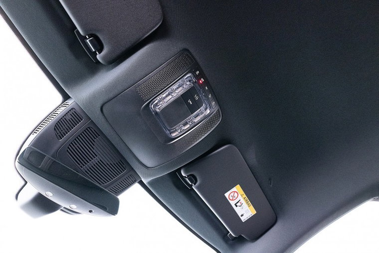 Vehicle Image 23