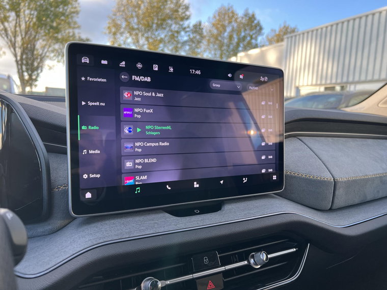 Vehicle Image 35
