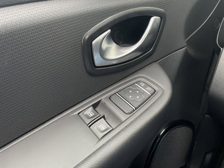 Vehicle Image 40