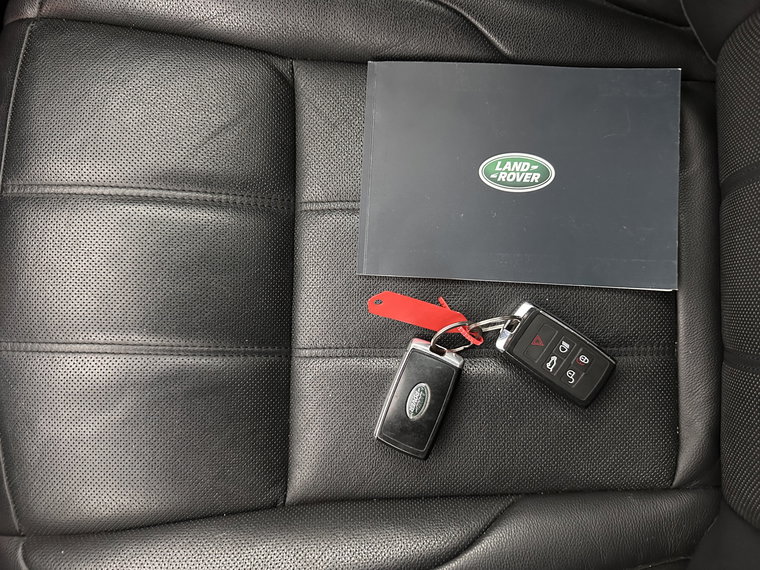 Vehicle Image 29