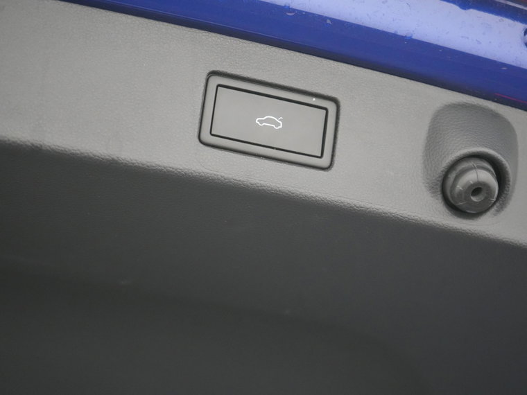 Vehicle Image 27