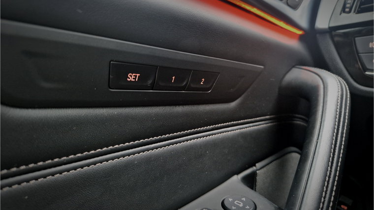 Vehicle Image 26