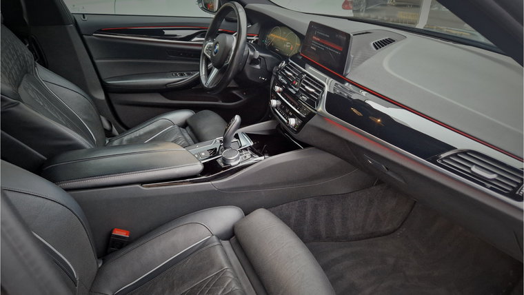 Vehicle Image 37
