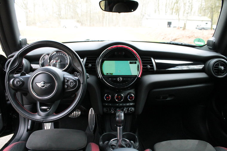 Vehicle Image 21