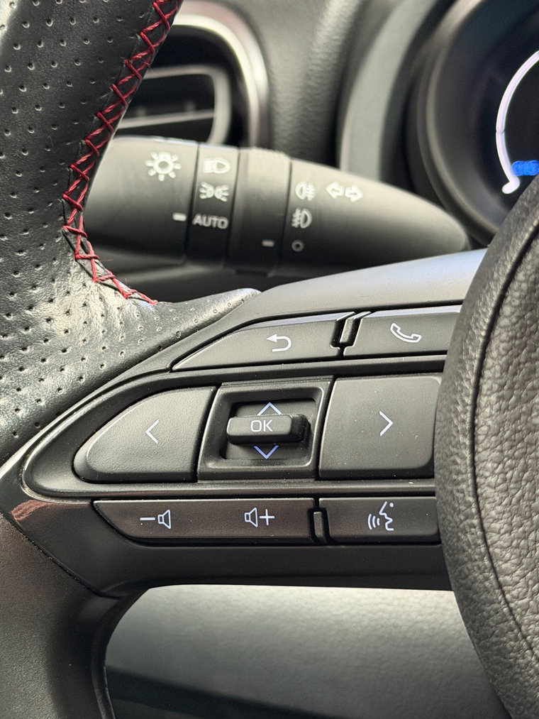 Vehicle Image 38
