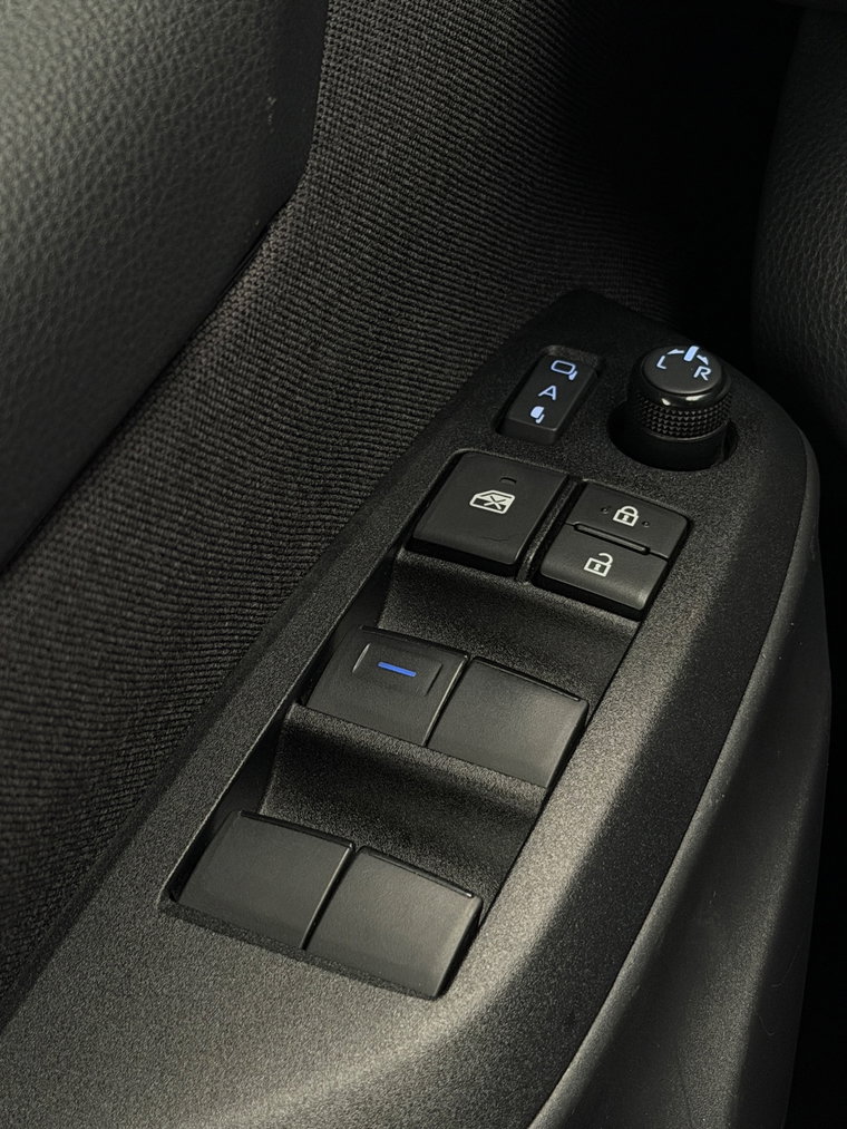 Vehicle Image 40