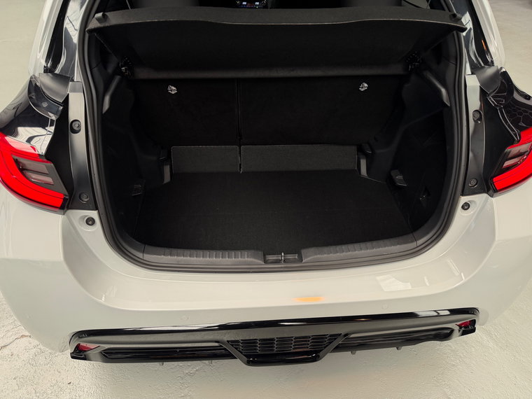 Vehicle Image 45
