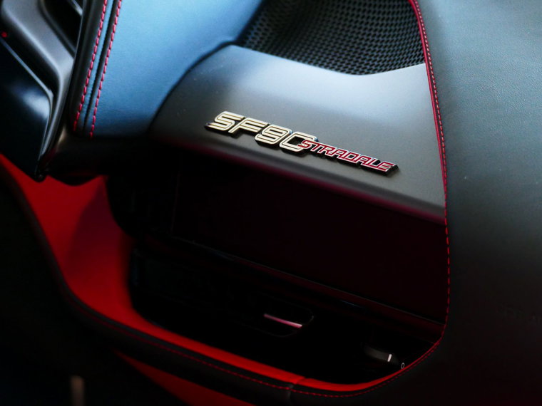 Vehicle Image 32