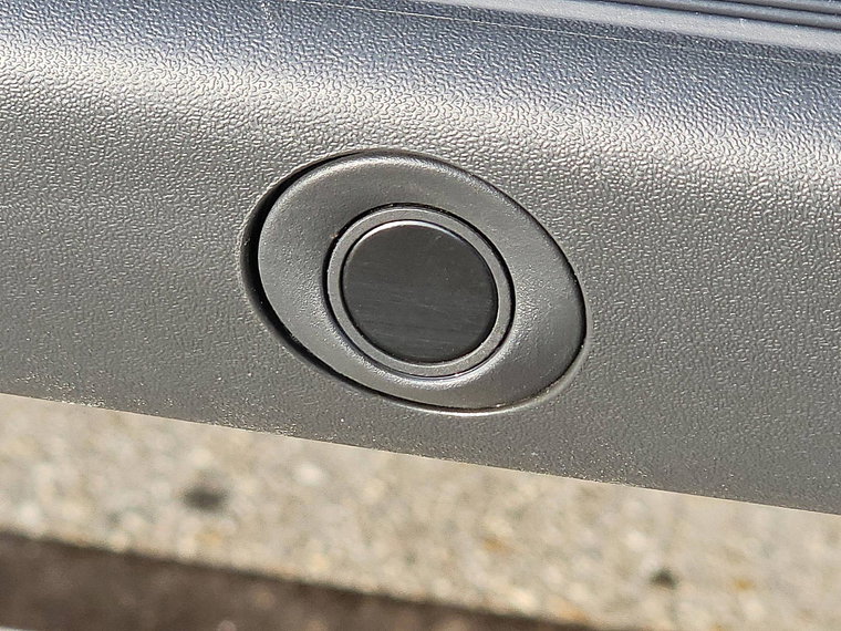 Vehicle Image 17