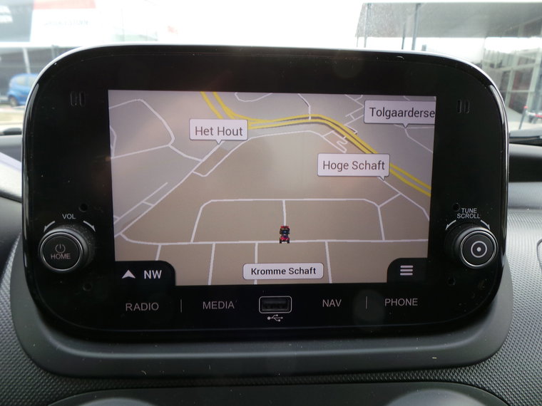 Vehicle Image 12