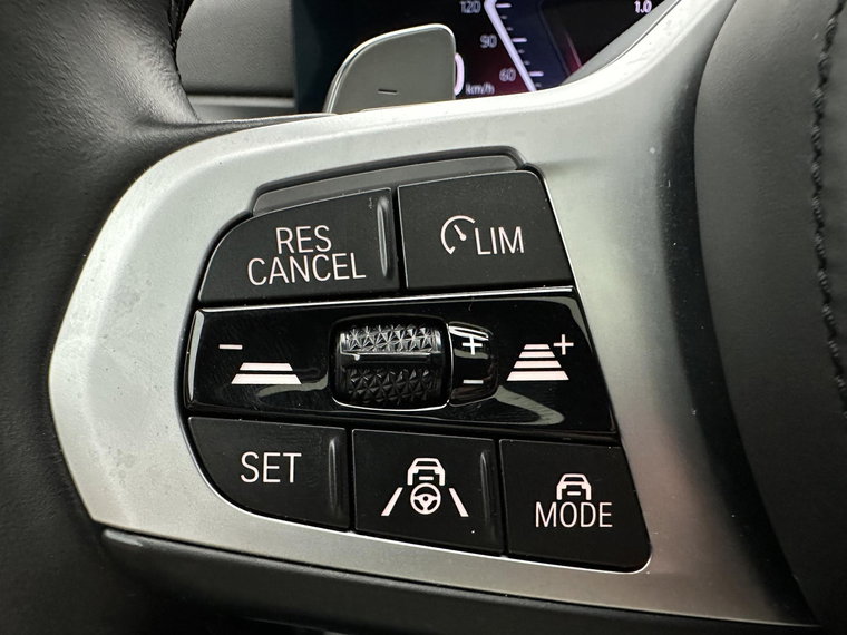Vehicle Image 42