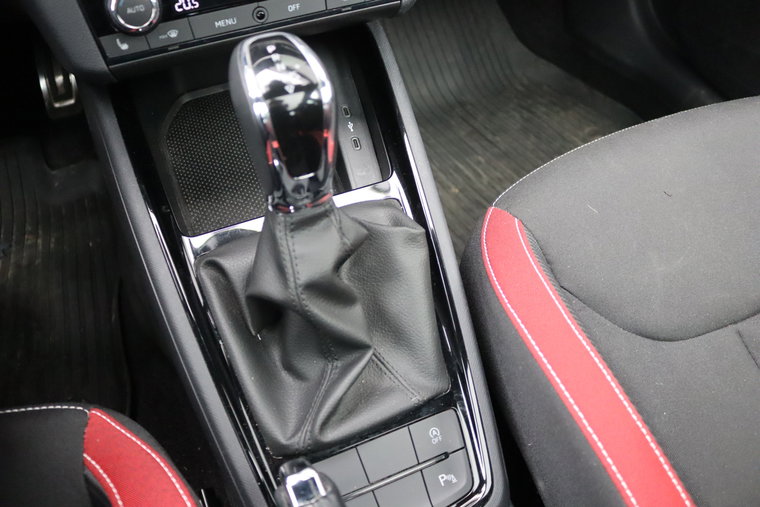 Vehicle Image 23