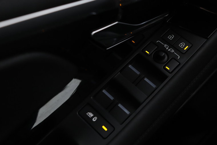 Vehicle Image 40