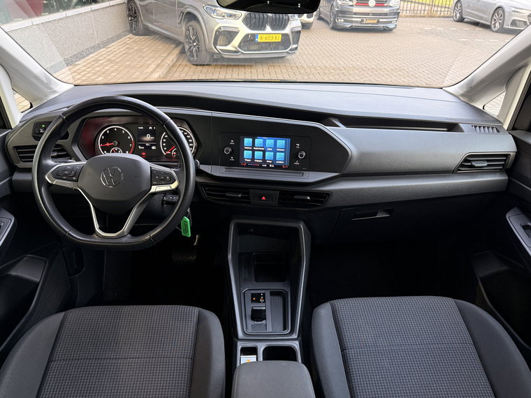 Vehicle Image 23