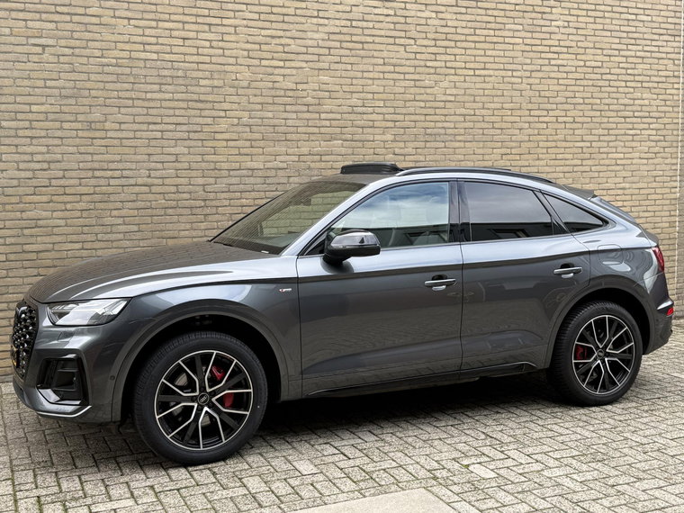 Vehicle Image 32
