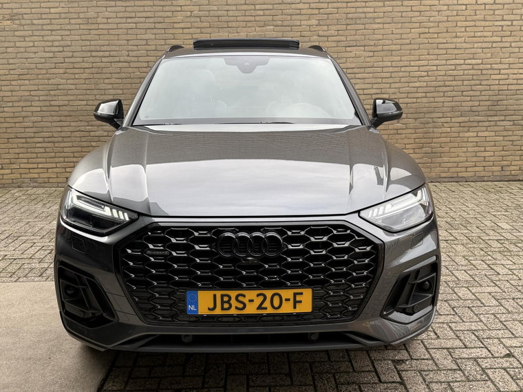 Vehicle Image 38