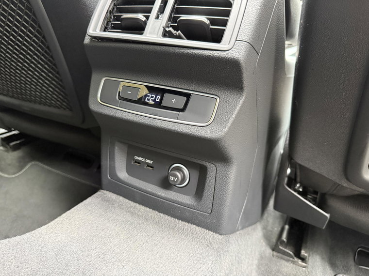 Vehicle Image 42
