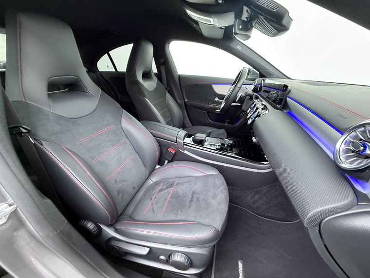 Vehicle Image 40