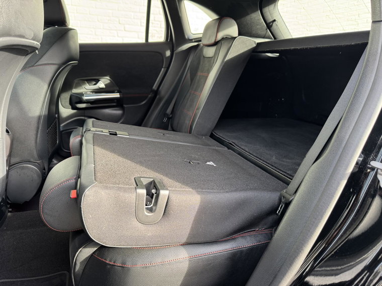 Vehicle Image 37