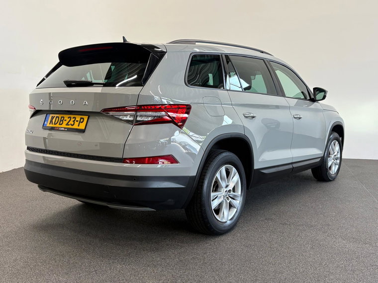 Vehicle Image 7