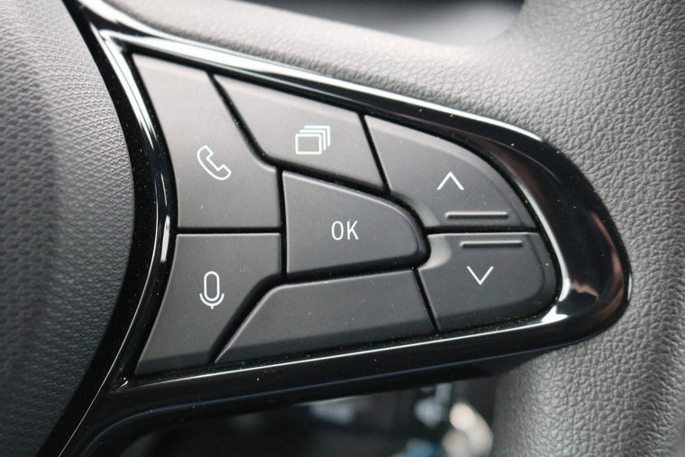 Vehicle Image 35
